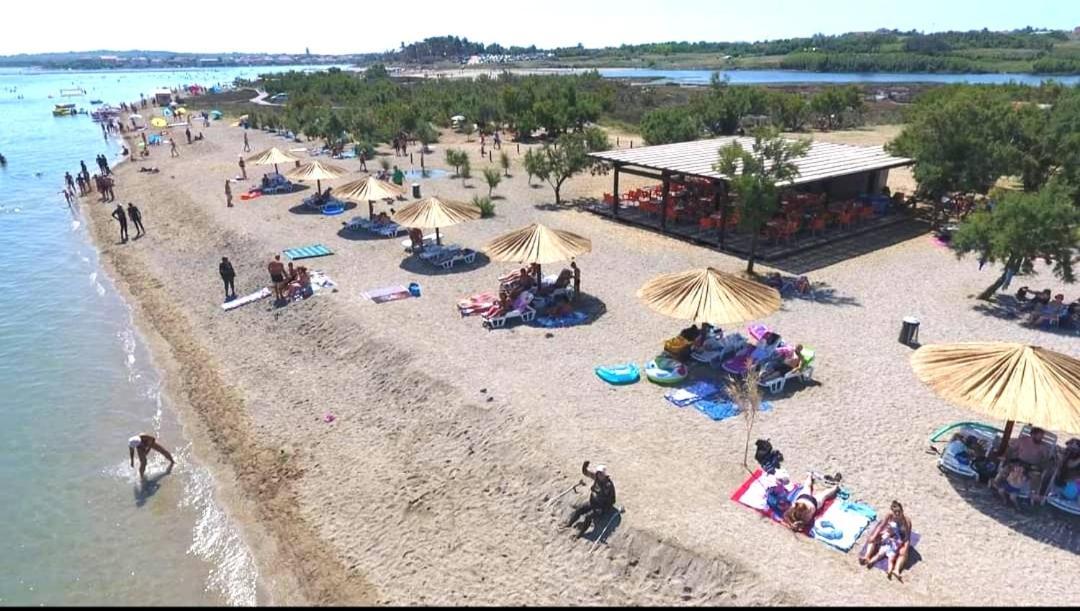 Apartmani Mira Nin Bagian luar foto